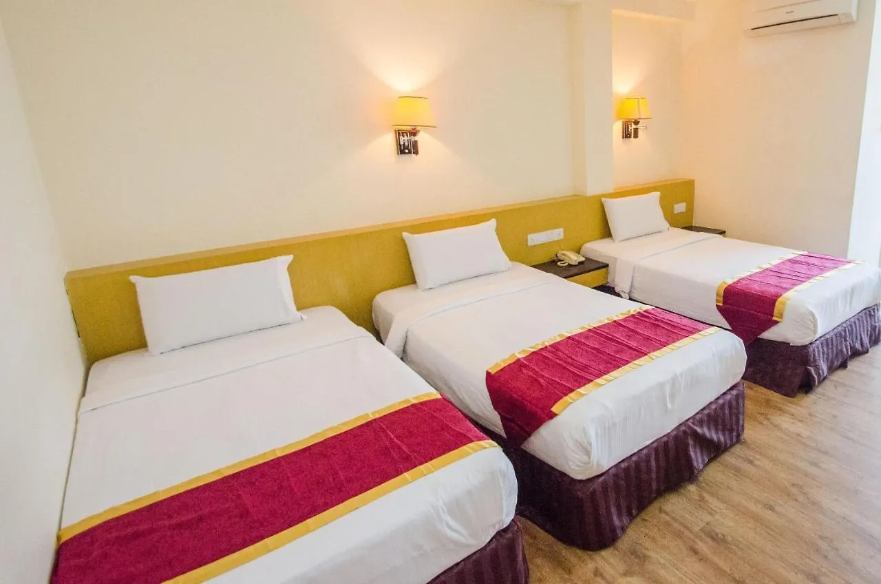 Grand Eastern Hotel Sdn Bhd 亞庇 2*,  马来西亚
